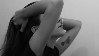 Πώς να φορέσετε γοτθικές φούστες με ψηλή μέση – συμβουλές styling