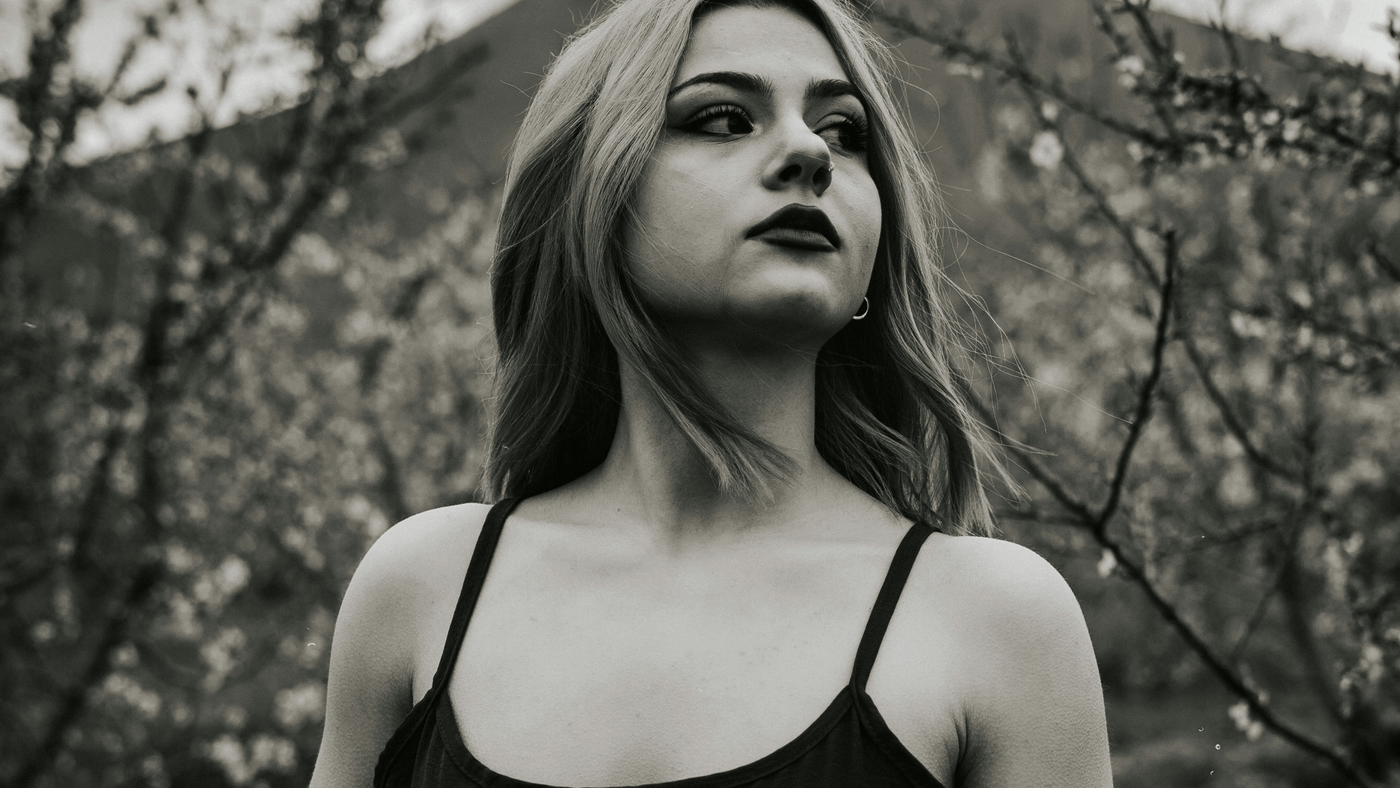 Castlecore στην πράξη – πώς να φέρεις μεσαιωνικό ρομαντισμό στην καθημερινή σου γκαρνταρόμπα - Castle Gothic