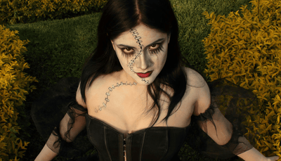 Stylizacje με κορσέ φόρεμα για ξεχωριστές περιστάσεις